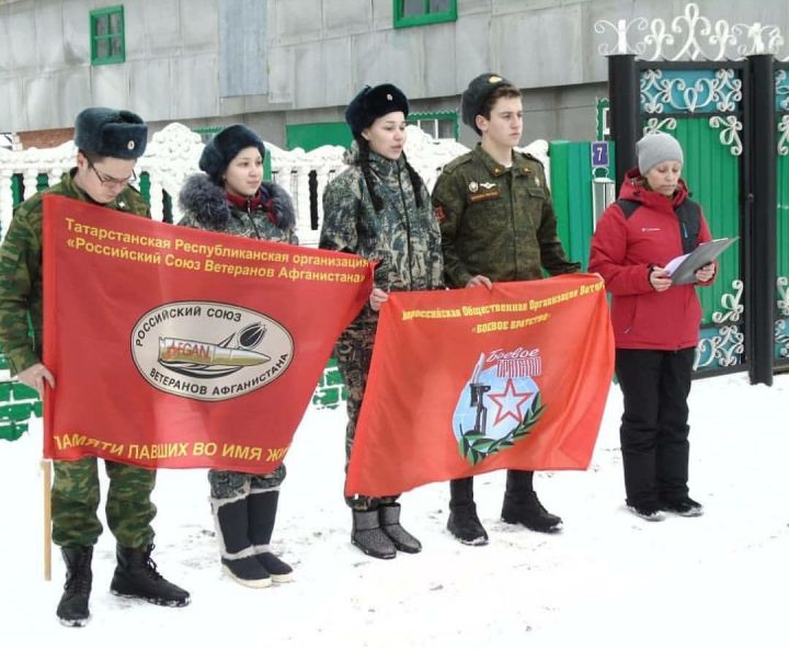 В селе Село-Чура установили мемориальную доску воинам-интернационалистам