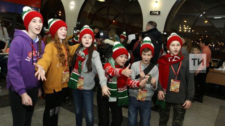 Более ста детей Татарстана отправились на кремлёвскую новогоднюю ёлку