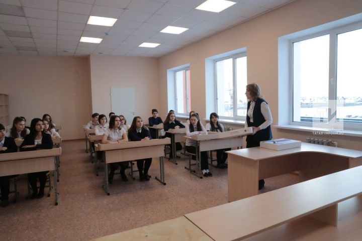 Кандидат в депутаты Альбина Насырова: Учителя и воспитатели нуждаются в защите