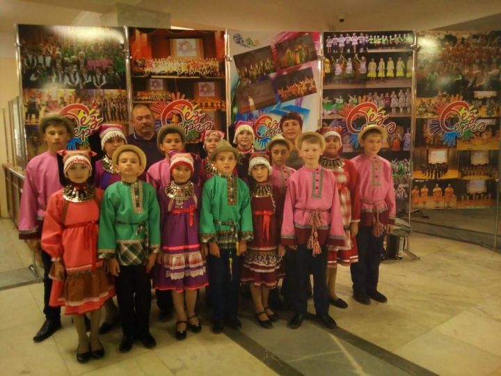 В Казани проходит Гала-концерт фестиваля “Без бергә”