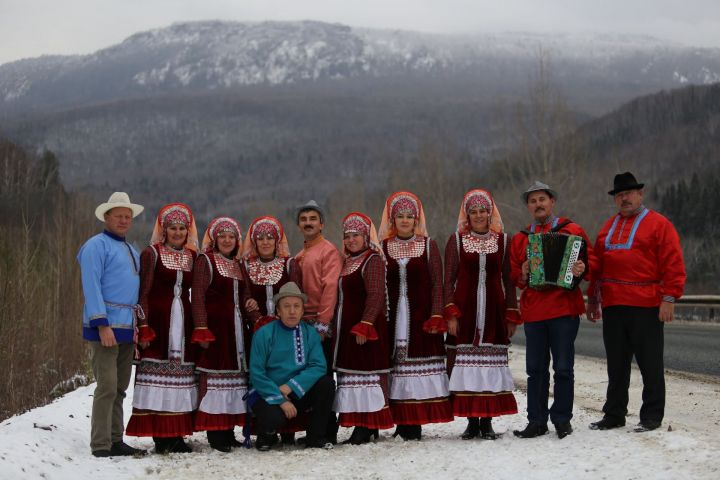 Кряшенский фольклорный ансамбль "Урагай" из Мамадышского района поедет за рубеж