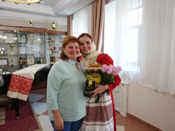Певица Алина Ахметшина-Майорова с успехом защитилась в стенах Казанской государственной консерватории