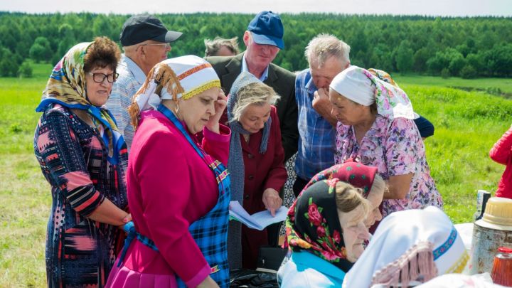 В селе Верхний Шурняк Елабужского района отметили престольный праздник Вознесение