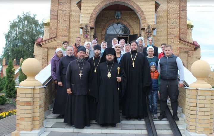 Епископ Чистопольский и Нижнекамский посетил Алексеевский район