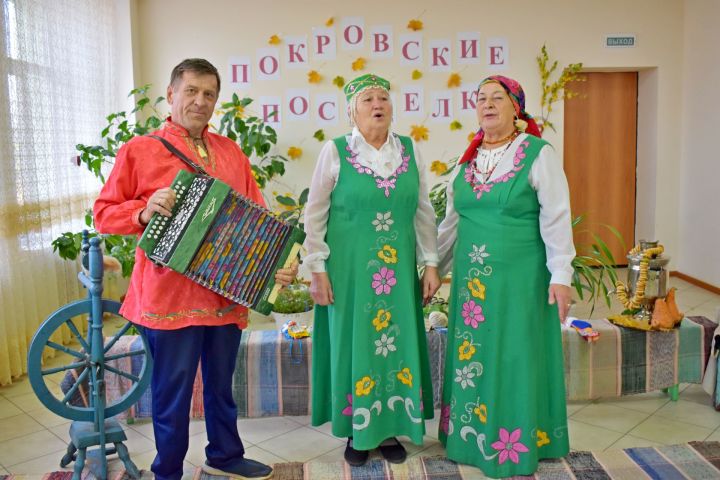 В поселке Татарстан прошли покровские посиделки