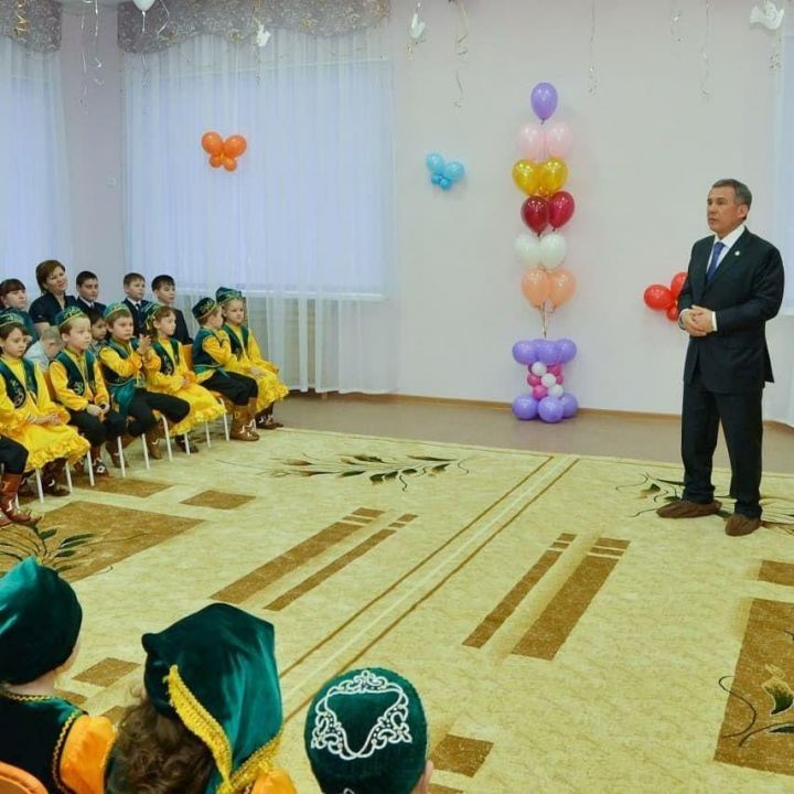 Рустам Минниханов сообщил об отмене платы за детские сады