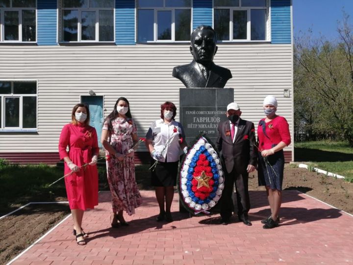 В Пестречинском районе почтили память Героя Советского Союза Петра Гаврилова
