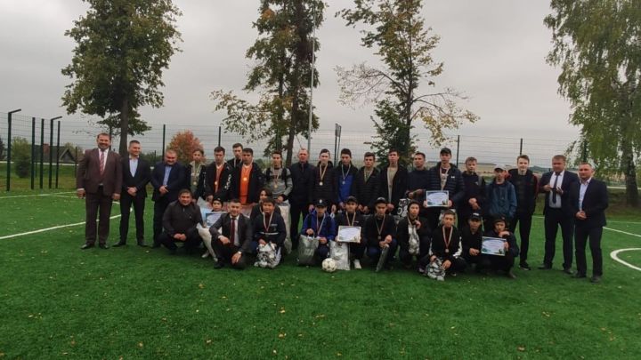 В Шадчинском сельском поселении бизнесмены организовали футбольный матч среди молодежи