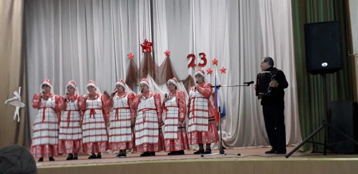 Сарсаз-Багражда Ватанны саклаучылар көне уңаеннан бәйрәм концерты узды