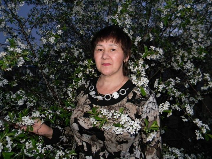 Карендәшебез Мария Максимовадан шигъри бүләк