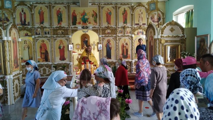 В храме в Пестрецах состоялась служба на церковно-кряшенском языке