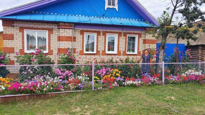 Кряшенское село Дюсьметьево превратился в цветучий сад