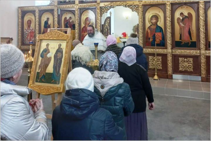 В церкви села Умяк прошла служба в день Собора Архистратига Михаила