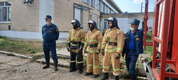 В Савалеевской школе прошли учения по пожарной безопасности