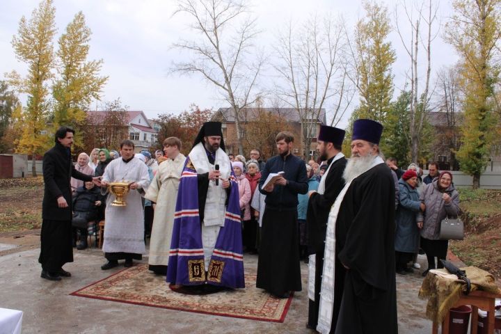 Зәйдә Изге Макарий хөрмәтенә төзелүче храм нигезенә капсула салынды