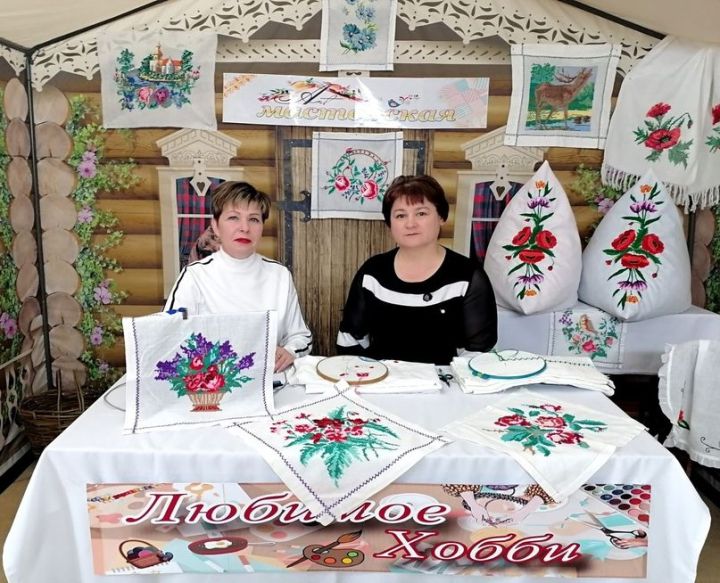 Тамара Карсакова из села Новые Балыклы показала мастер класс по вышивке
