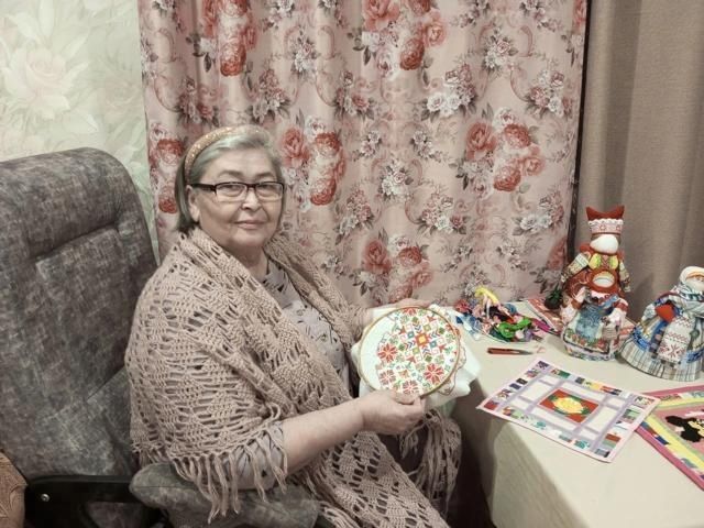 Рукодельница из села Старые Маты Татьяна Митрофанова выставляет свои работы на выставках