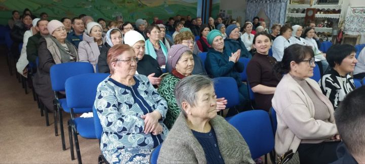 Иске Тәрбиттәге халык җыенында үткән елга нәтиҗә ясап, киләчәккә планнар төзелде