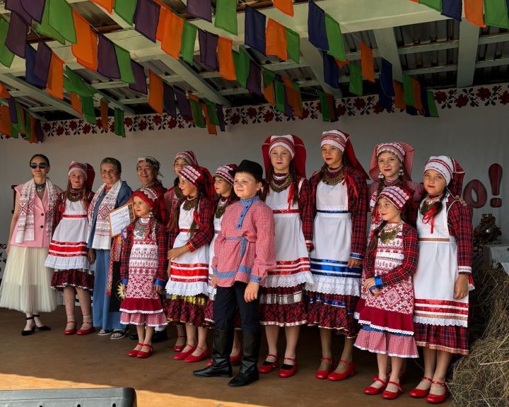 Чакрымнар узып: Татарстан һәм Себер Питрауда очраша