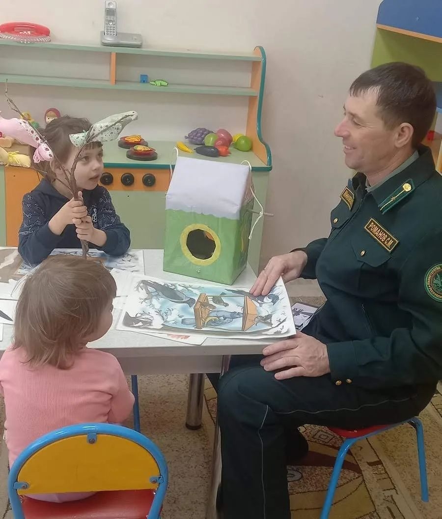 Урманчы балалар белән табигать серләре турында уртаклаша