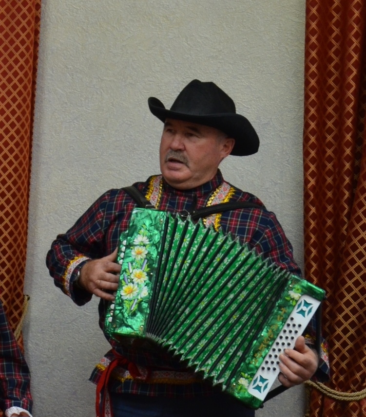Гармун һәрвакыт кулда