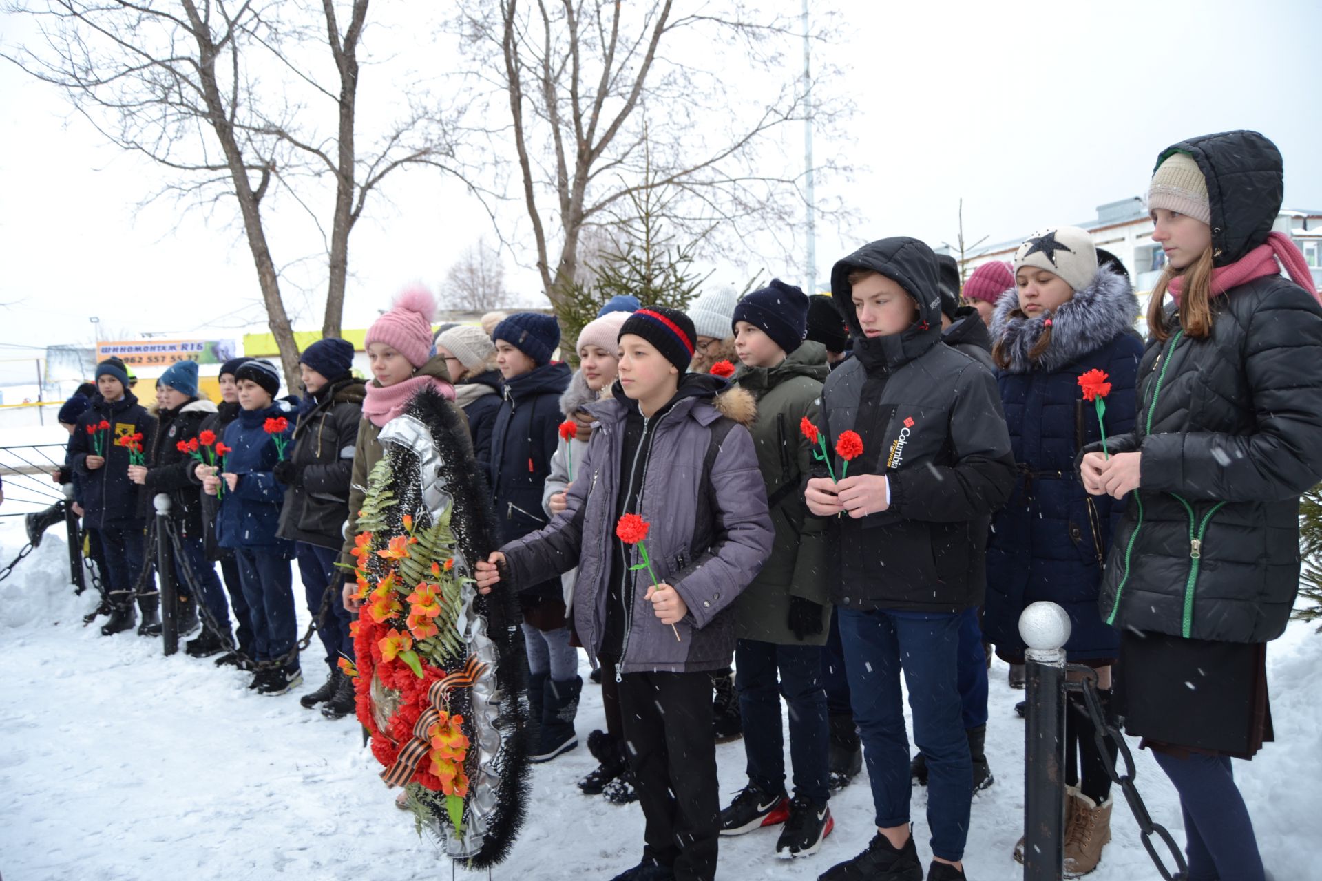 В посёлке Татарстан почтили память погибшего земляка в Чечне