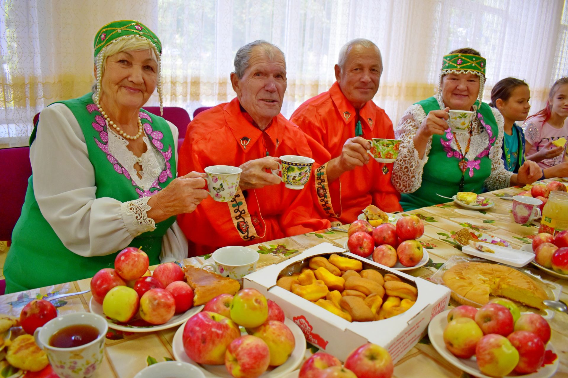 В поселке Татарстан с размахом отметили Яблочный Спас