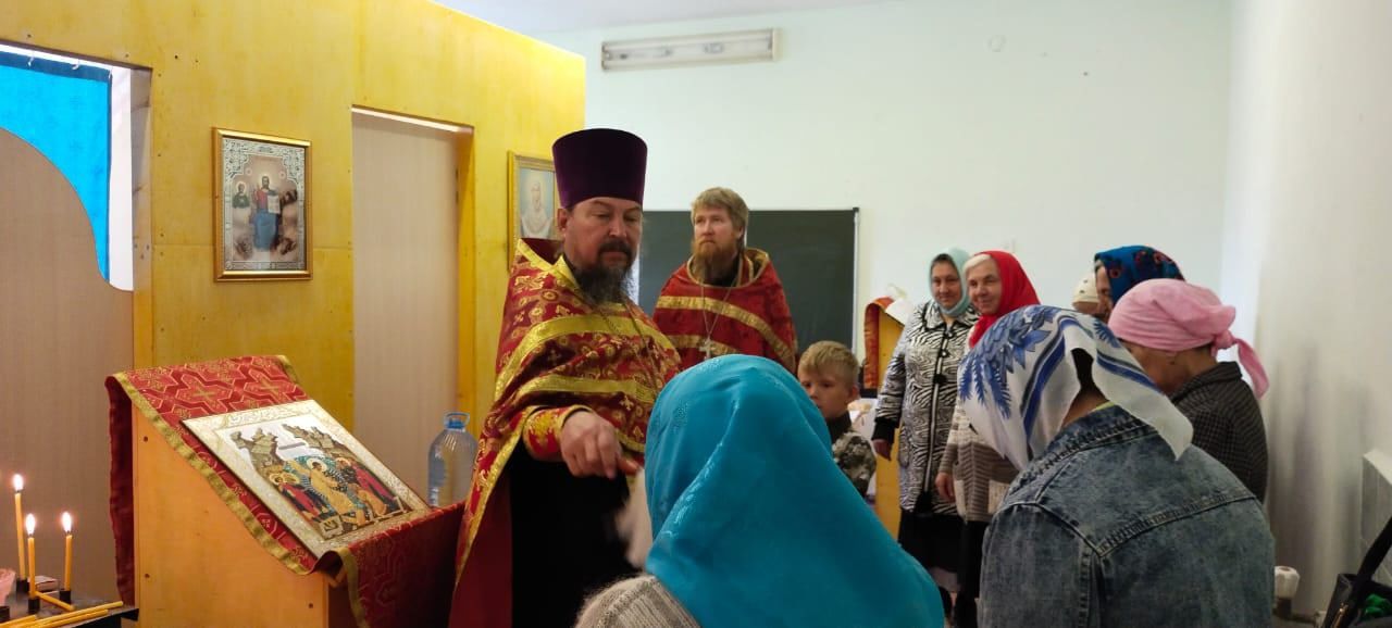 Впервые за восемьдесят лет в селе Белая Гора состоялось богослужение