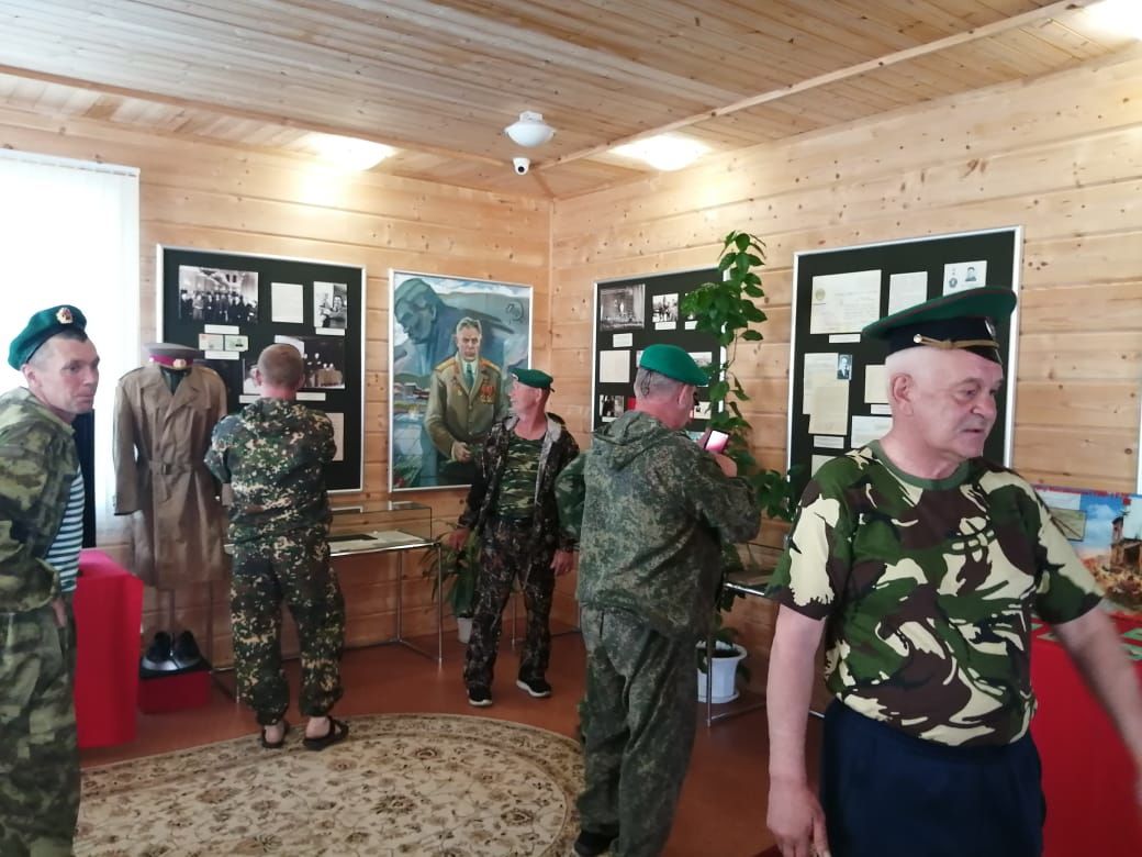 Музей Петра Гаврилова посетили ветераны пограничных войск