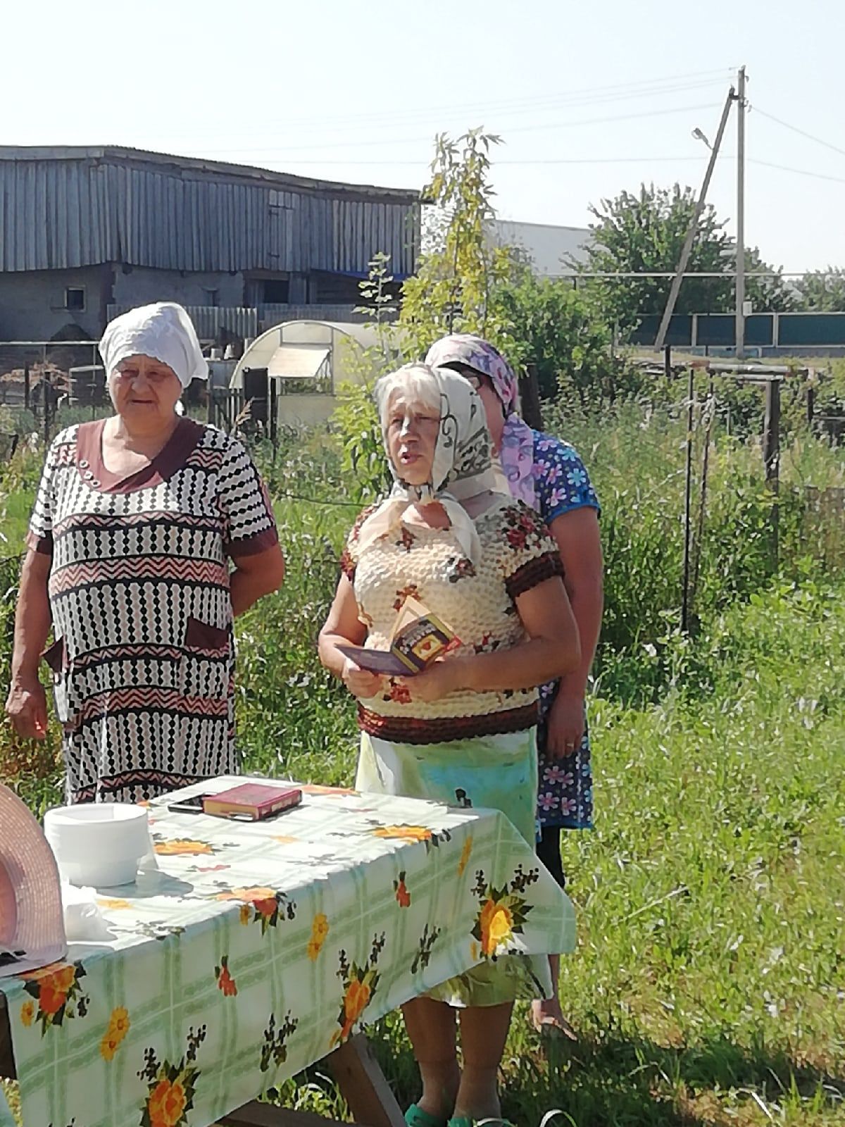 Алабуга районының Олы Шүрнәк керәшеннәре, Ходайдан яңгыр сорау өчен, чүлмәчекигә җыелды