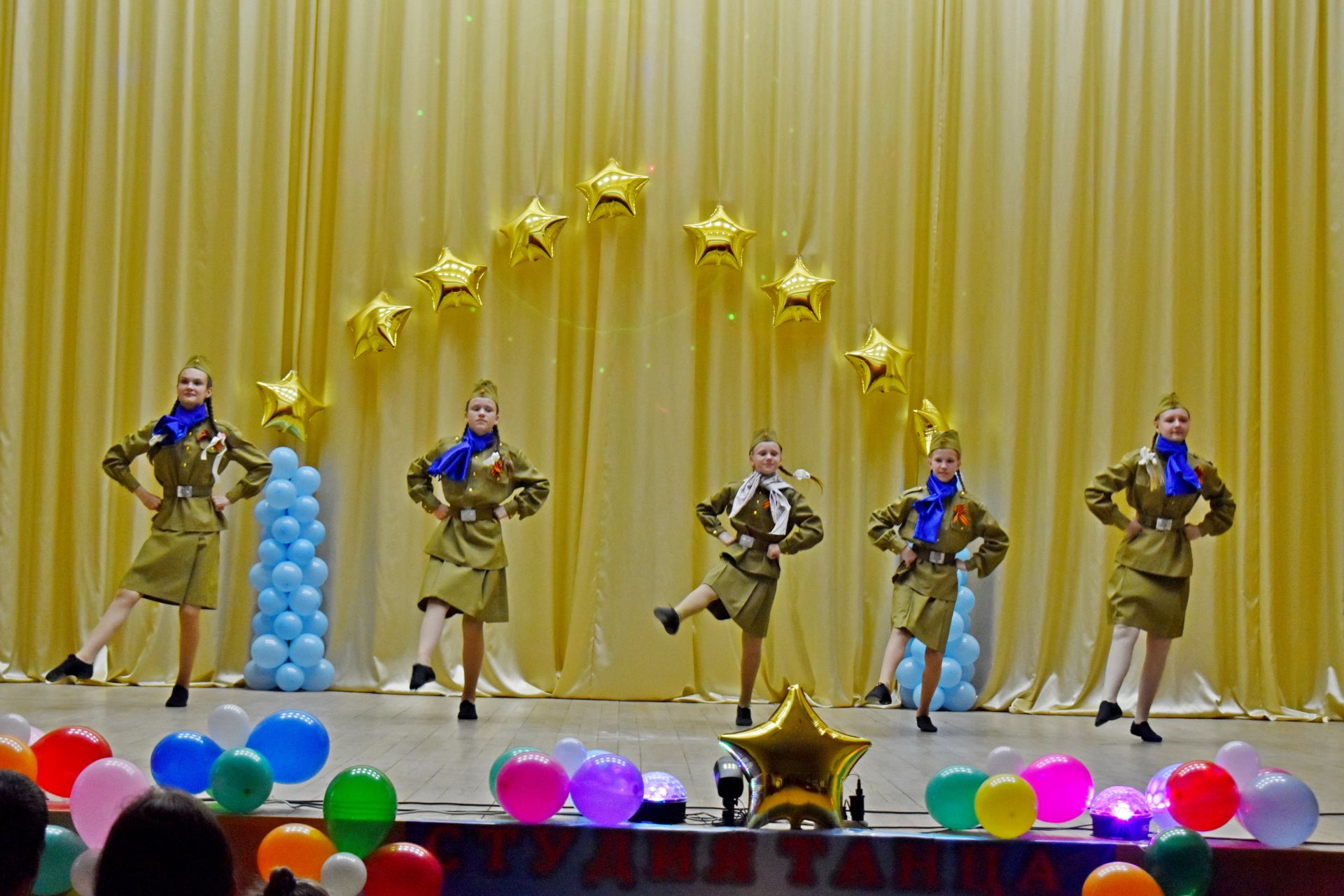 В поселке Татарстан прошел отчетный концерт «Звёздный час» студии танца «Энже – Жемчужинки»