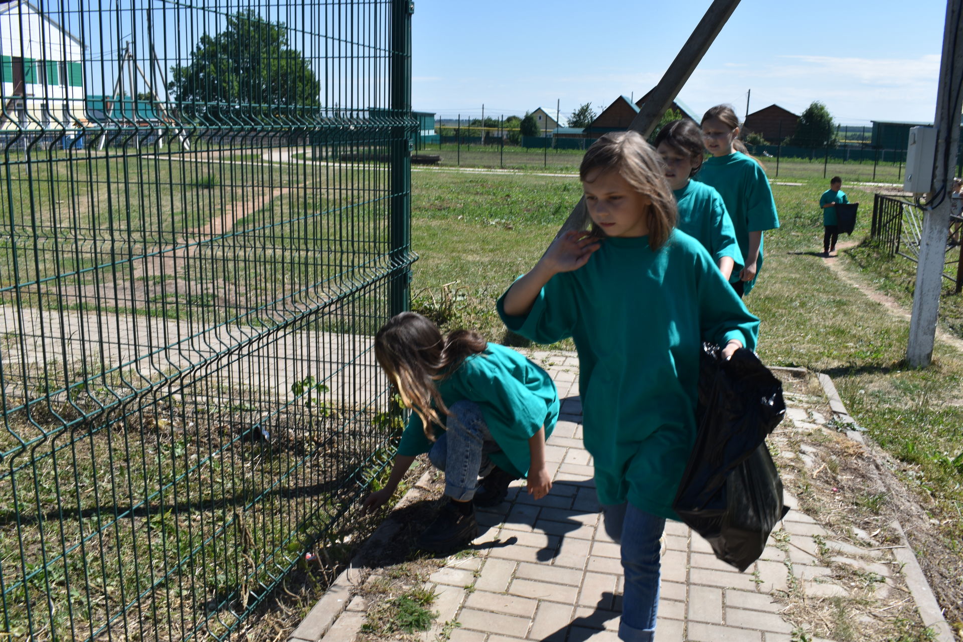 В Князевском сельском поселении прошла экологическая акция «Чистота спасет мир» ко Всемирному дню охраны окружающей среды