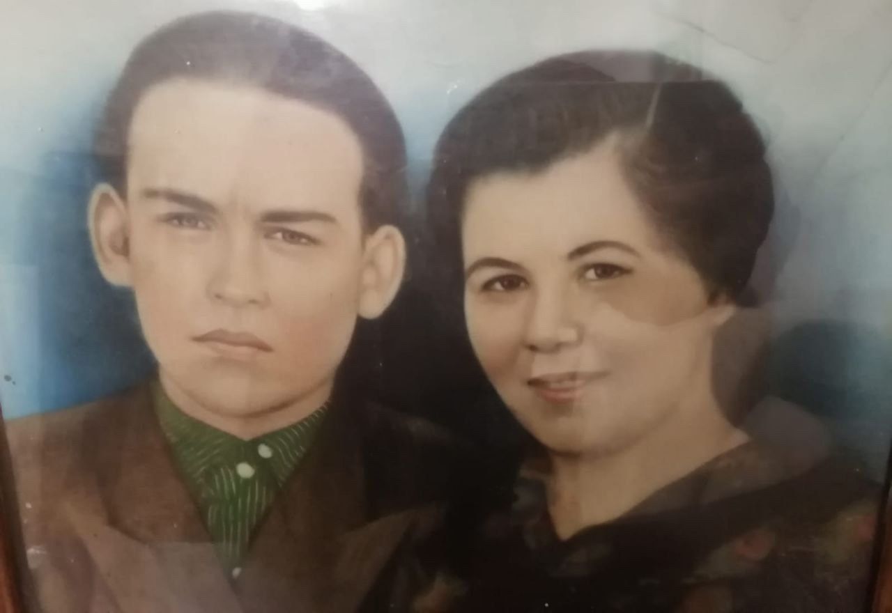 Алдым каләм, яздым сәлам