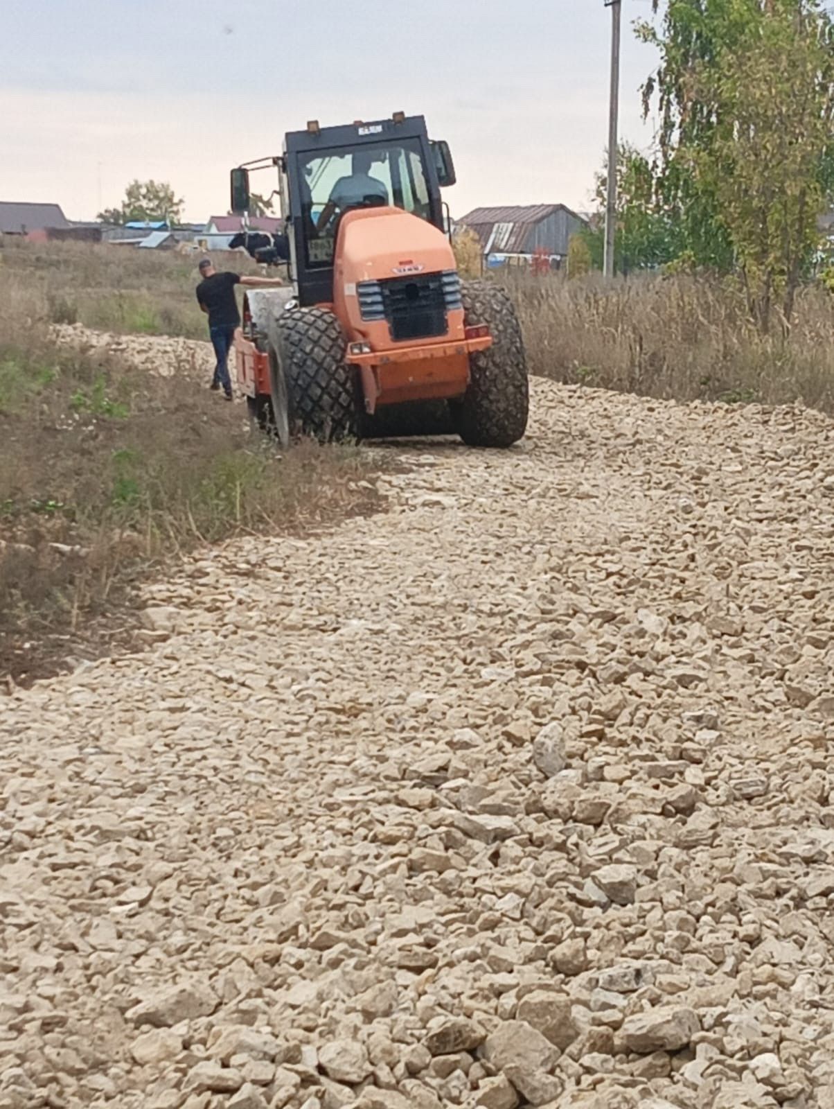 Керәшен Сәрдәсе авыл җирлеге башлыгы башкарылган эшләре турында сөйләде, киләсе елга планнары белән уртаклашты