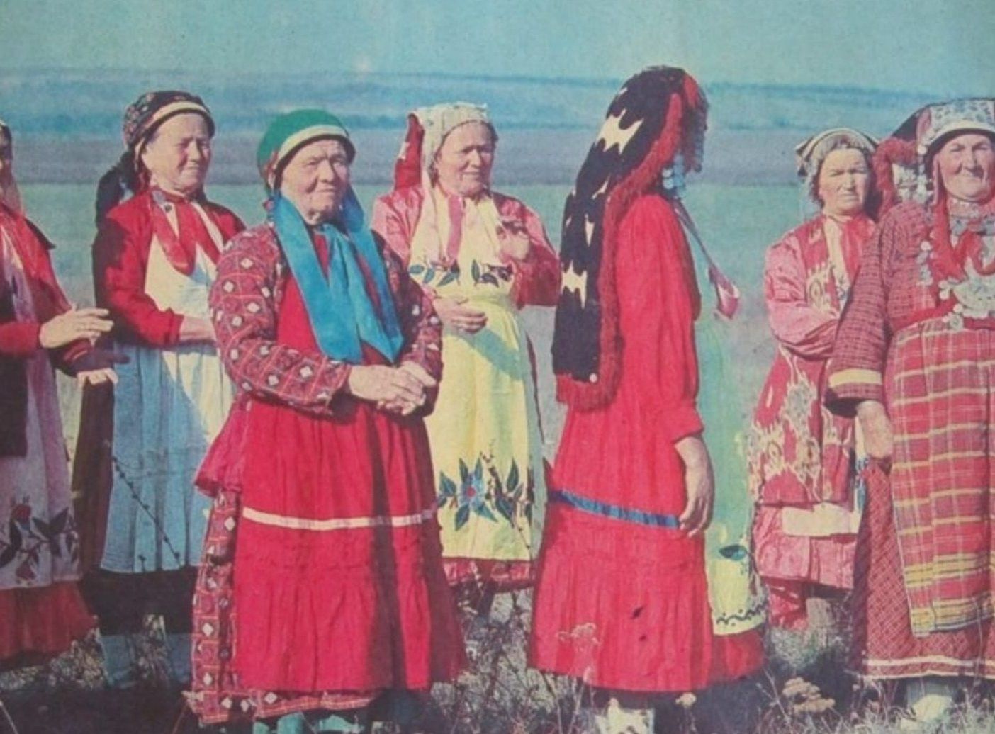 Ретро фото.Туганнарның җыелган чагы