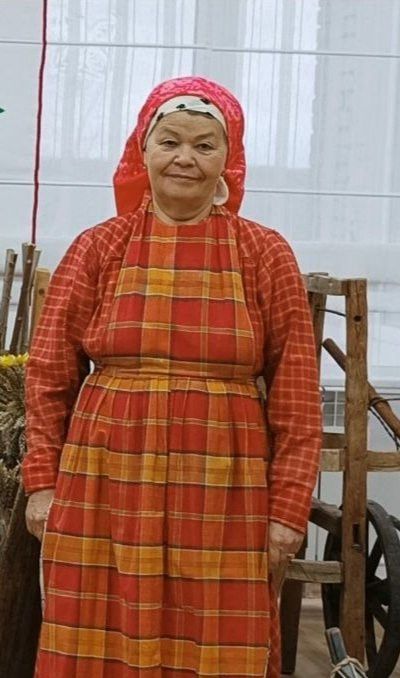 Роза Семёнова: Ә шулай да, күңел унсигездә, «Җырла, моңлан», — дип тибә йөрәк