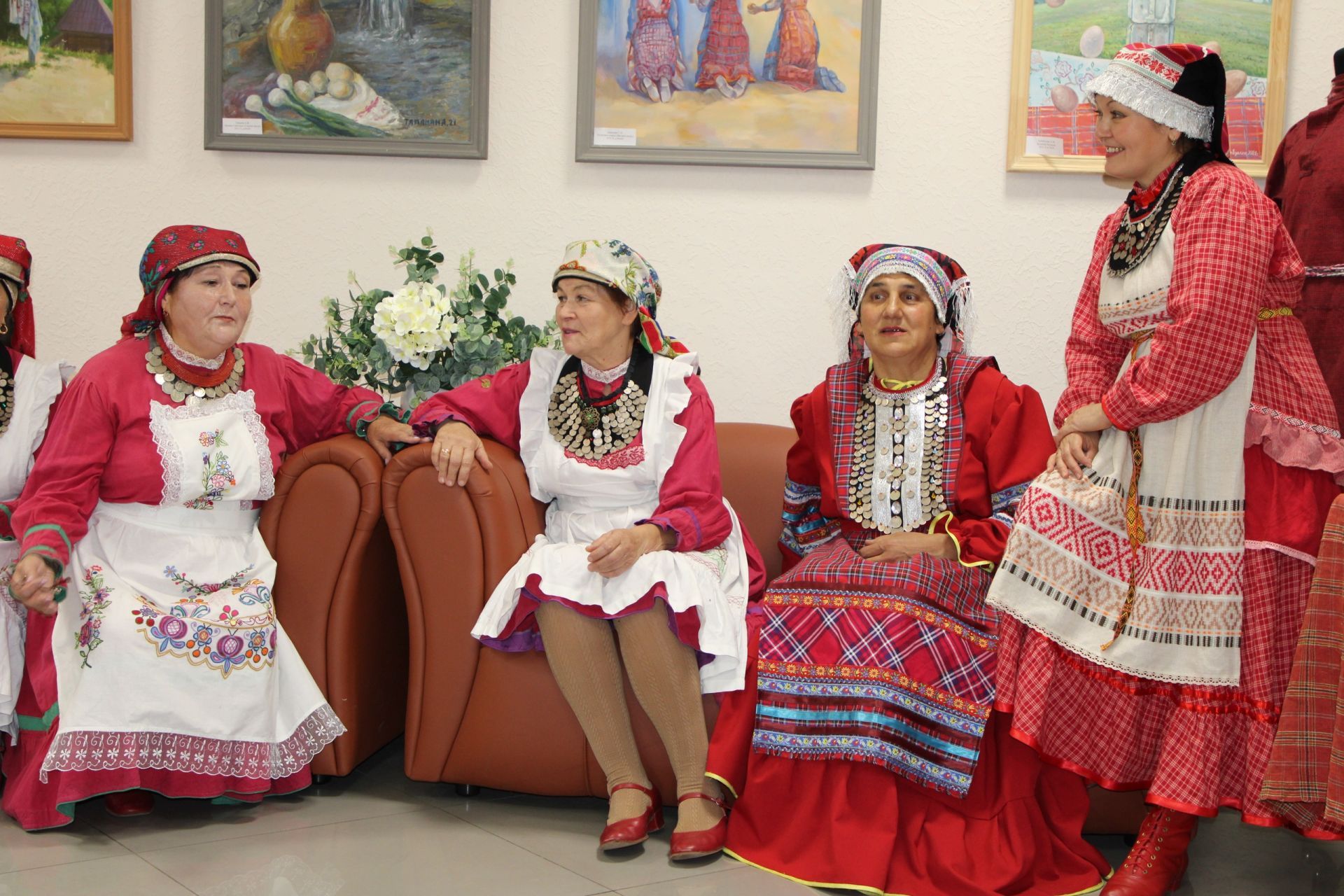 Этномәдәни күптөрлелекне саклау максатыннан, төбәк хөкүмәтенә тиешле чаралар оештыру кушылган
