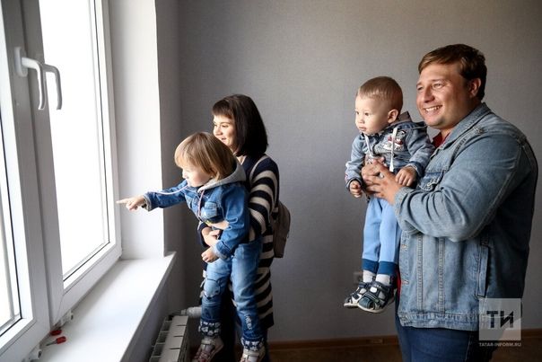 Күп балалы аналарның пенсияләре артачак