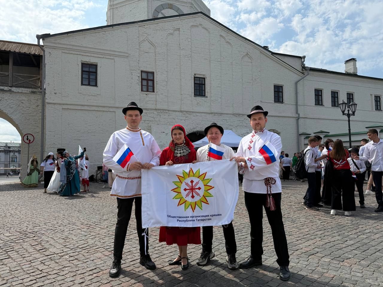 Карендәшләребез «Дуслык Парады» акциясенә кушылды
