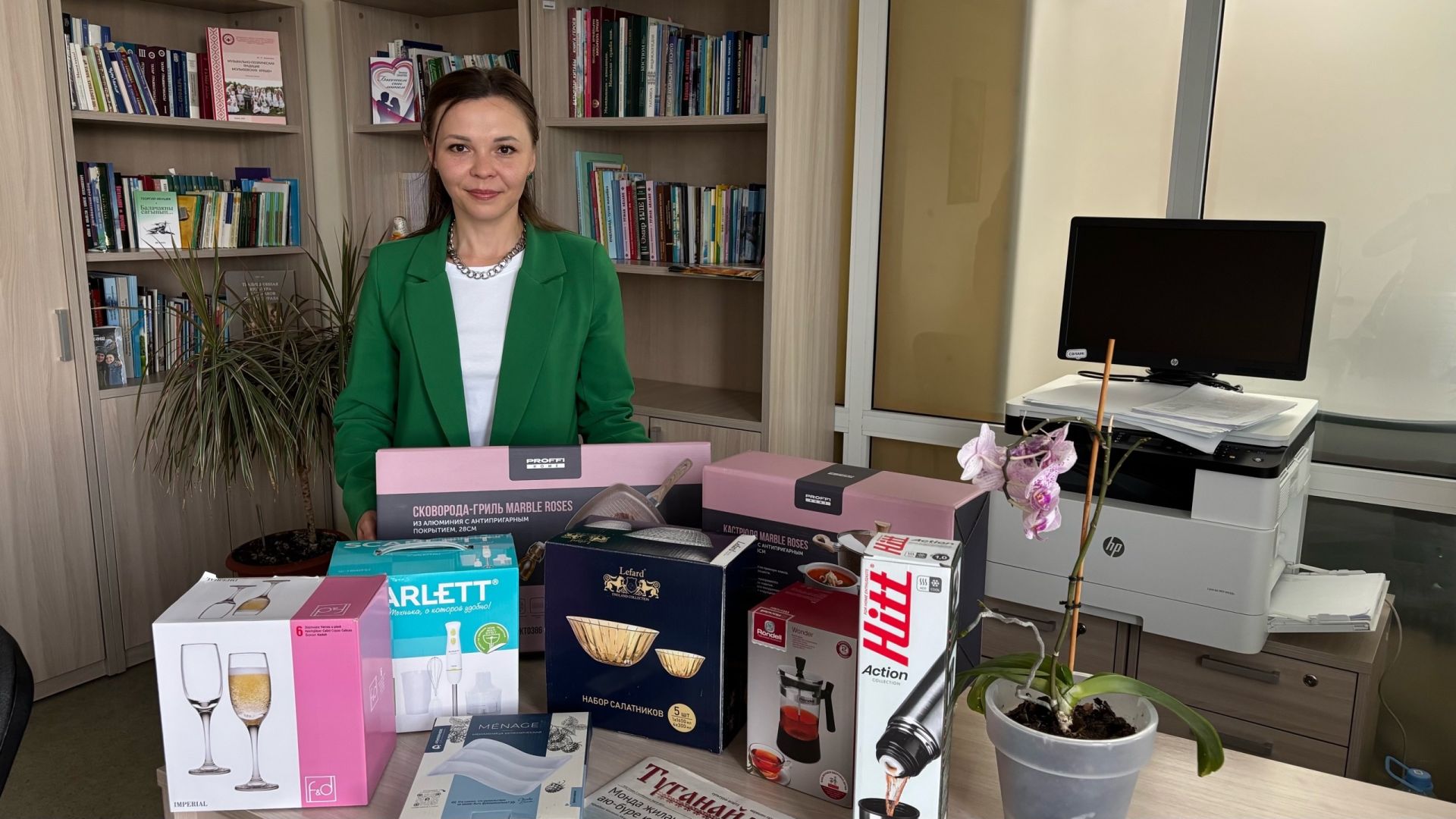 «Туганайлар»га язылып бүләк откан карендәшләребезнең исемнәре билгеле - туры эфир