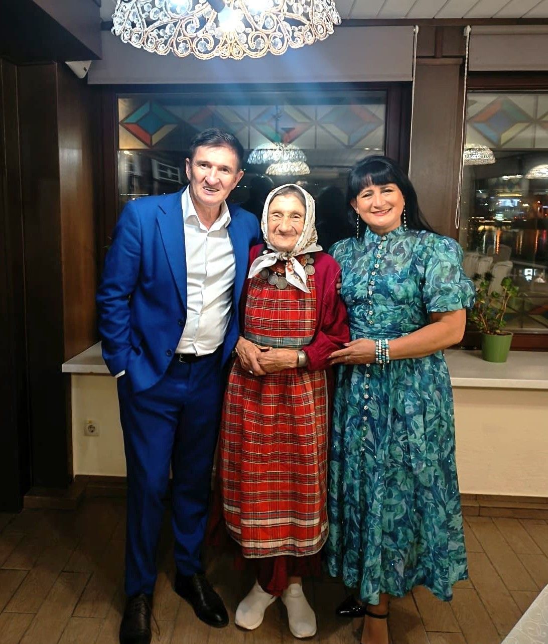 Анна түтинең 90 яшен керәшенчә уздырганнар