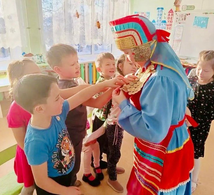 Грахов районыныда балаларны керәшен культурасы белән таныштырдылар
