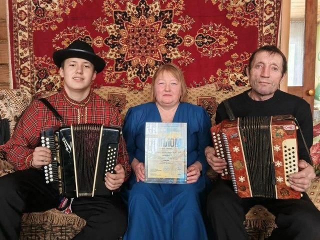 Үрәсбашның күркәм гаиләсе - Светлана һәм Радим Андреевлар