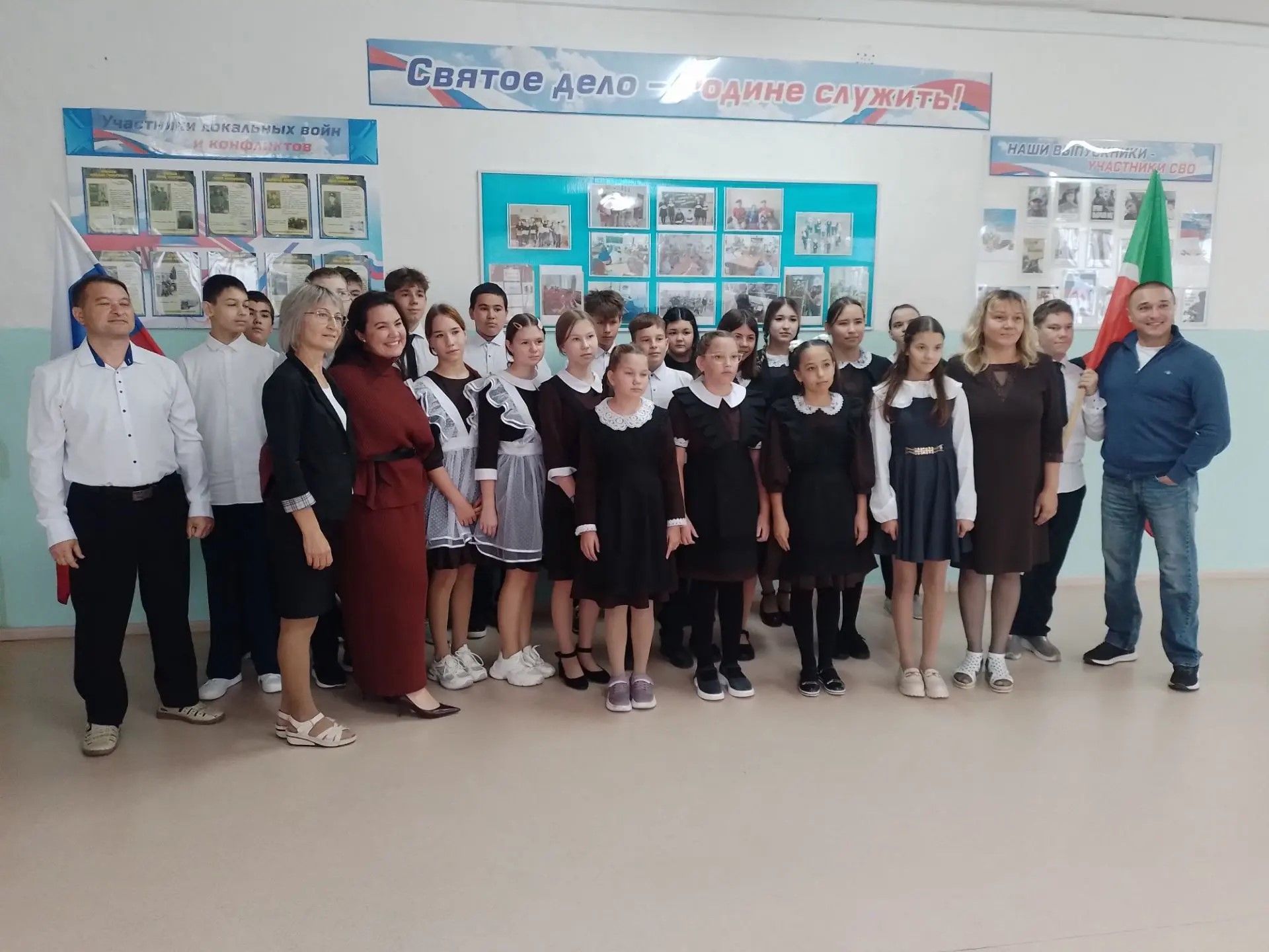 Якты Күл мәктәбе укучылары Махсус хәрби операция ветераны белән очрашкан