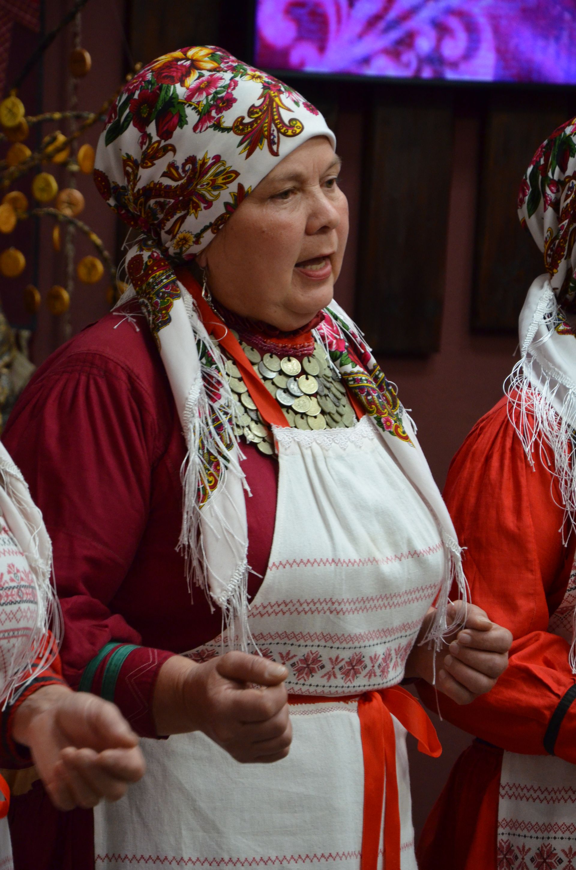 Җәкәү йортындагы «Покрау утырмасы»нда «Җиңгәчәйләр» ансамбле
