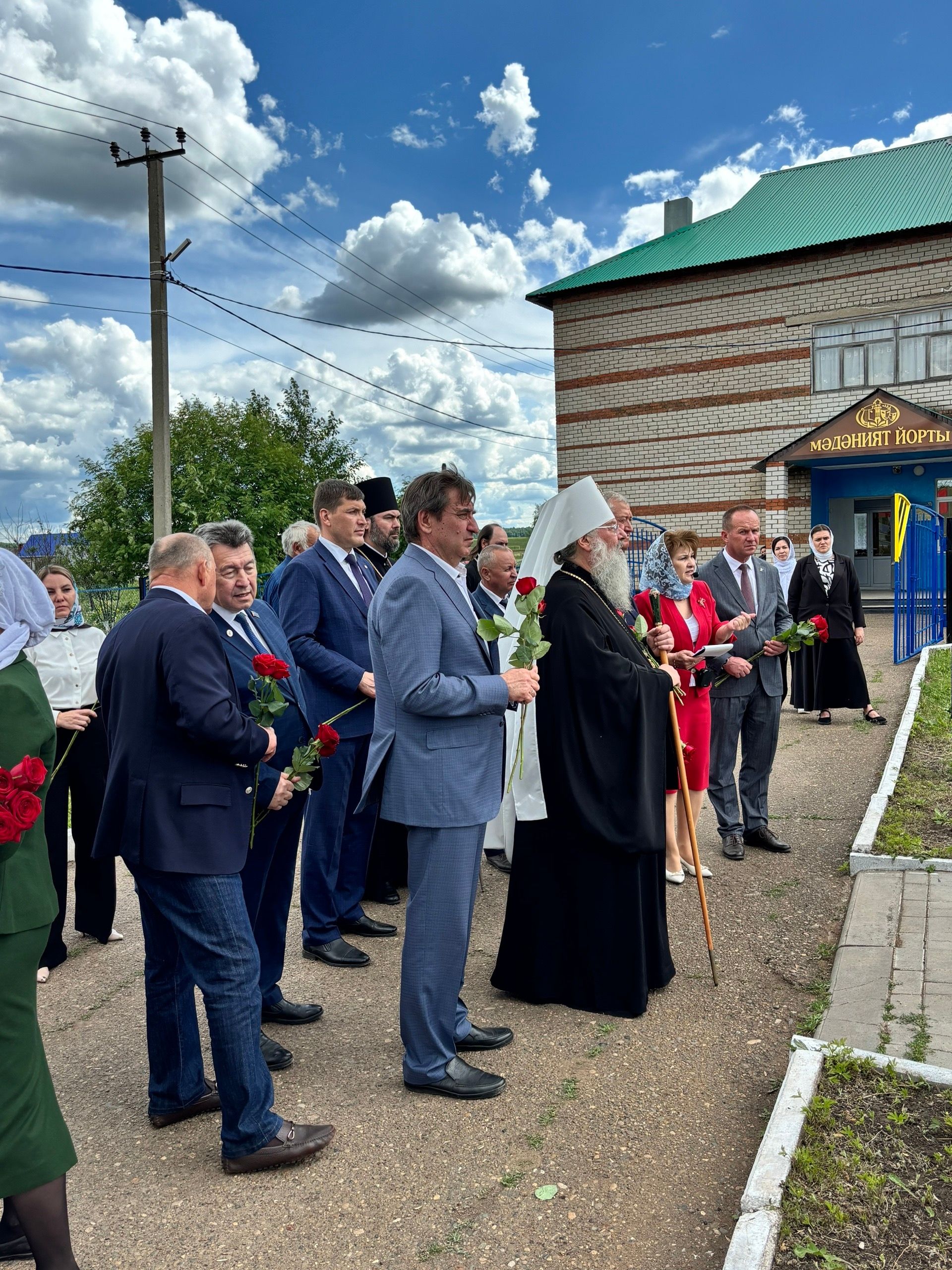 Югары Багражда уникаль реставрациядән соң храм аруландырдылар