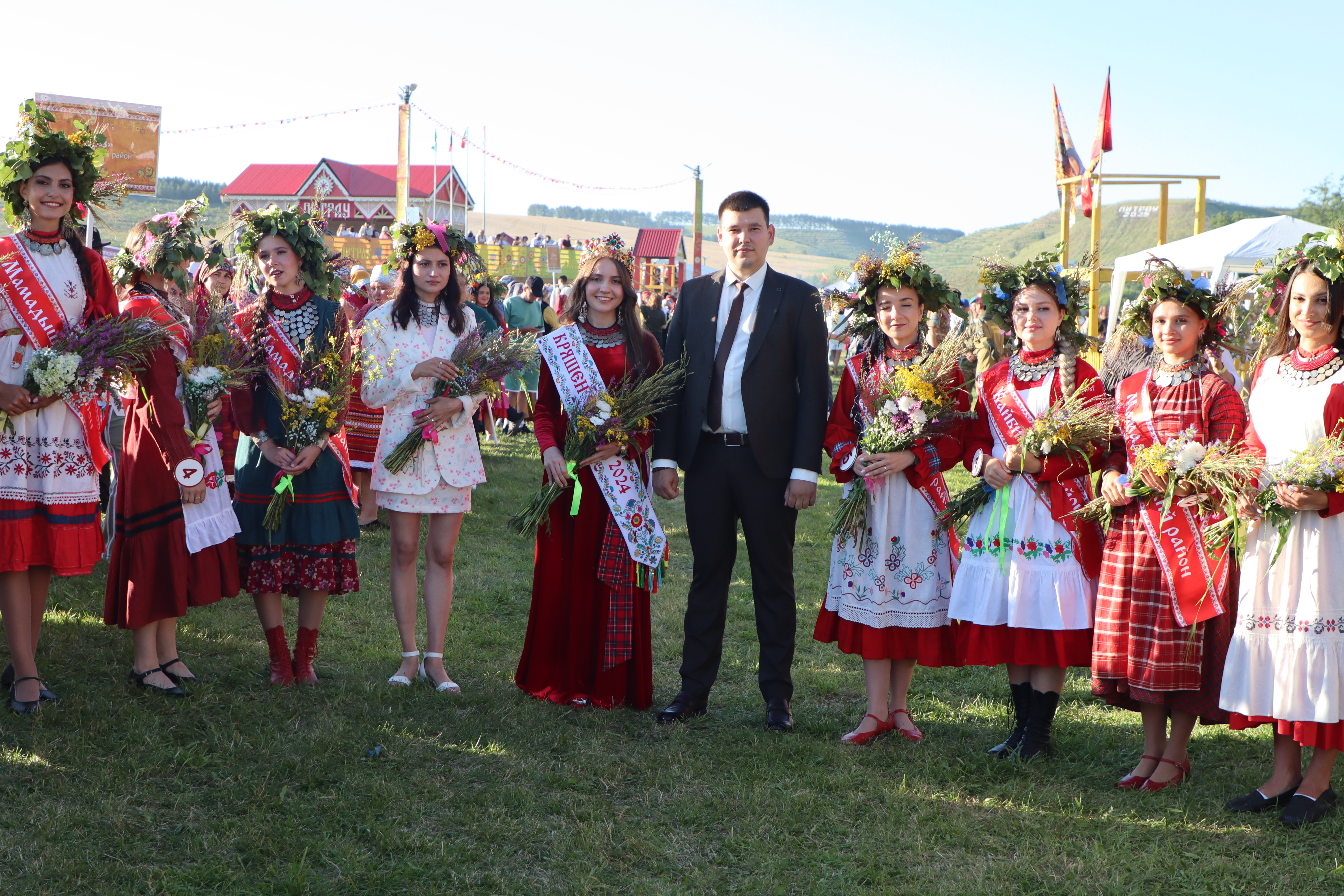 Питрауда «Кряшен чибярляре» Татарстан Рәисе Рөстәм Миңнехановны каршы алды