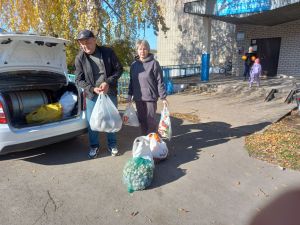 Якты Күл  авылында яшәүчеләр хәрбиләргә коры аш өчен чимал әзерләгән