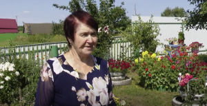 Чия Башыннан Елизавета Федотованың бакчасында 20 төр чәчәк үсә