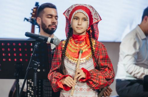 Карендәшебезнең оныгы Алима - һәрьяктан талантлы бала